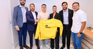 Prefeito David Almeida firma parceria com a 99, amplia cooperação iniciada em 2020 e anuncia implantação de um ponto de apoio a motociclistas em Manaus