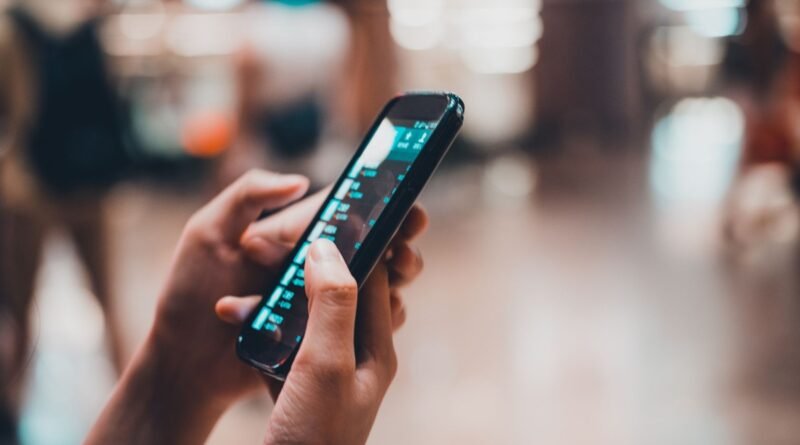 ECA Digital impõe novas regras para crianças on-line