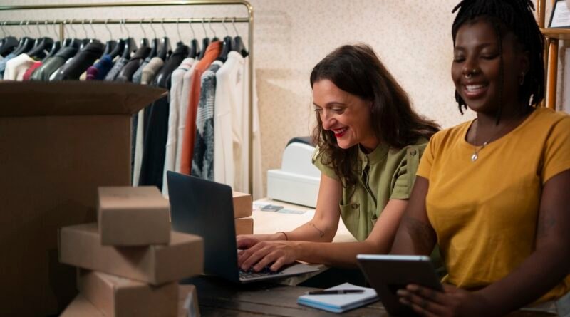 Stoqui democratiza o e-commerce para pequenos negócios