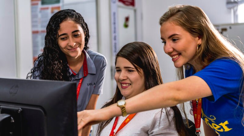 Empresas investem na retenção de mulheres