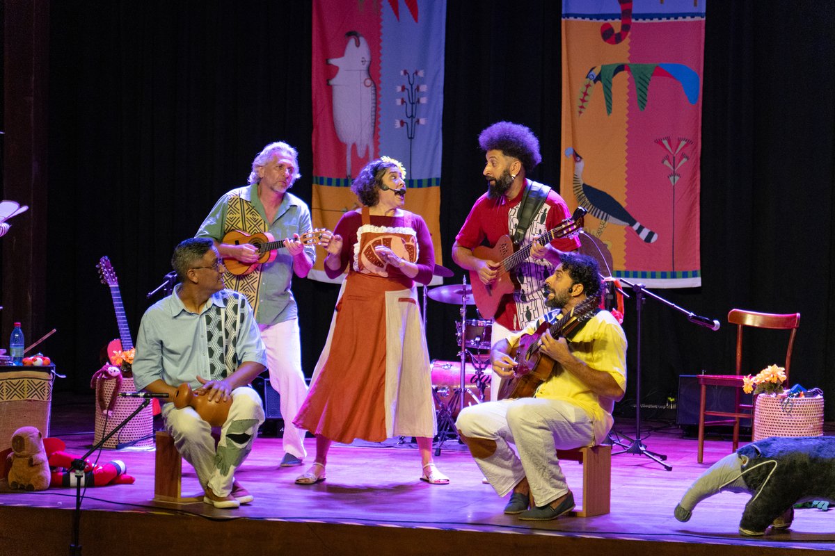 Coletivo Educação pela Arte comemora 10 anos com mostra