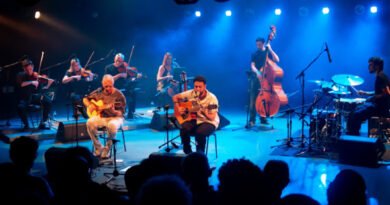 Celso e Pedro Viáfora lançam álbum gravado ao vivo