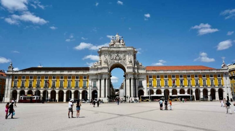 Brasileiros lideram compra de imóveis de luxo em Portugal