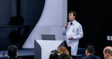 Cirurgia guiada reduz erros na instalação de implantes