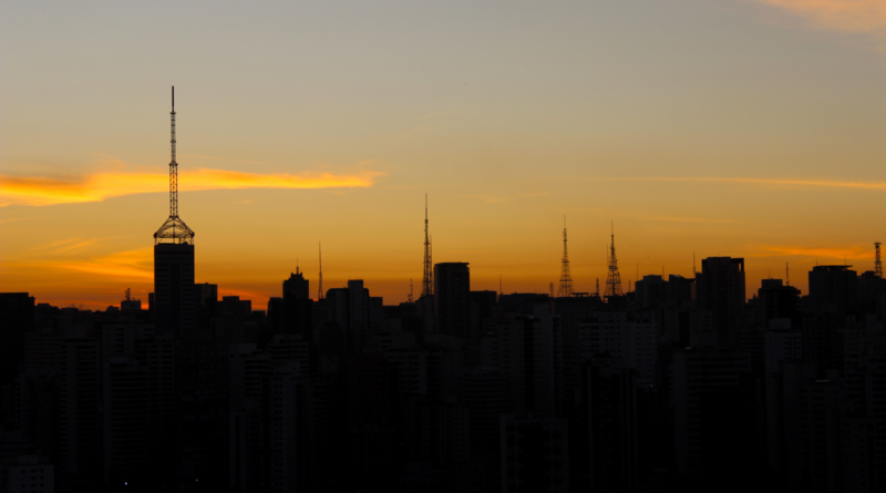 Apagões em São Paulo ampliam debate sobre energia reserva