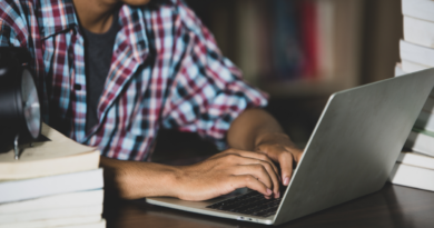 MEC atualiza critérios do ProUni e Fies para 2026