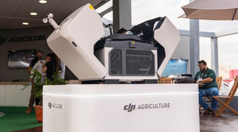 DJI apresenta Dock 3 e FlyCart 100 na Agrishow 2026