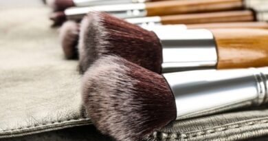 Higienização de pincéis de maquiagem ganha importância