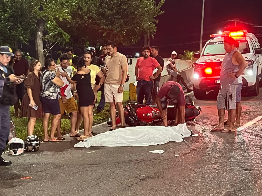 TRAGÉDIA NA TORQUATO TAPAJÓS: Jovem de 24 anos morre após grave acidente de moto em Manaus