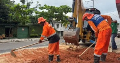 AÇÃO RÁPIDA: Prefeitura realiza obra e recupera drenagem na zona Sul de Manaus