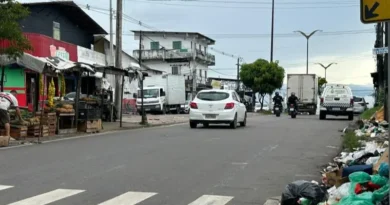 Estudantes são atropeladas em Manaus e moradores cobram semáforo em área de risco