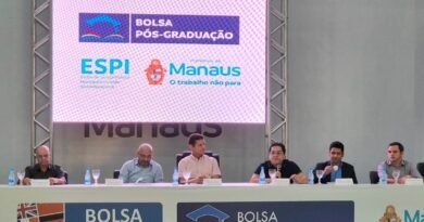 Prefeitura de Manaus lança editais dos programas Bolsa Idiomas e Bolsa Pós-Graduação para 2026