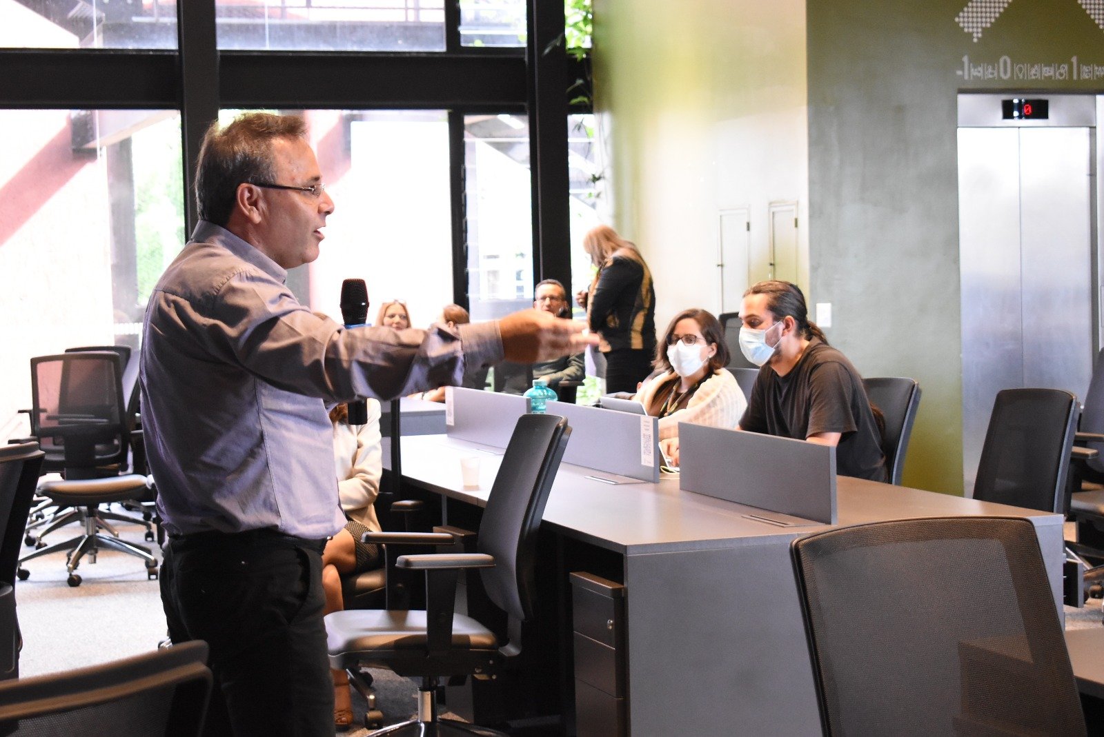 Prefeitura de Manaus divulga lista de selecionados para treinamento sobre uso de Inteligência Artificial na busca por emprego