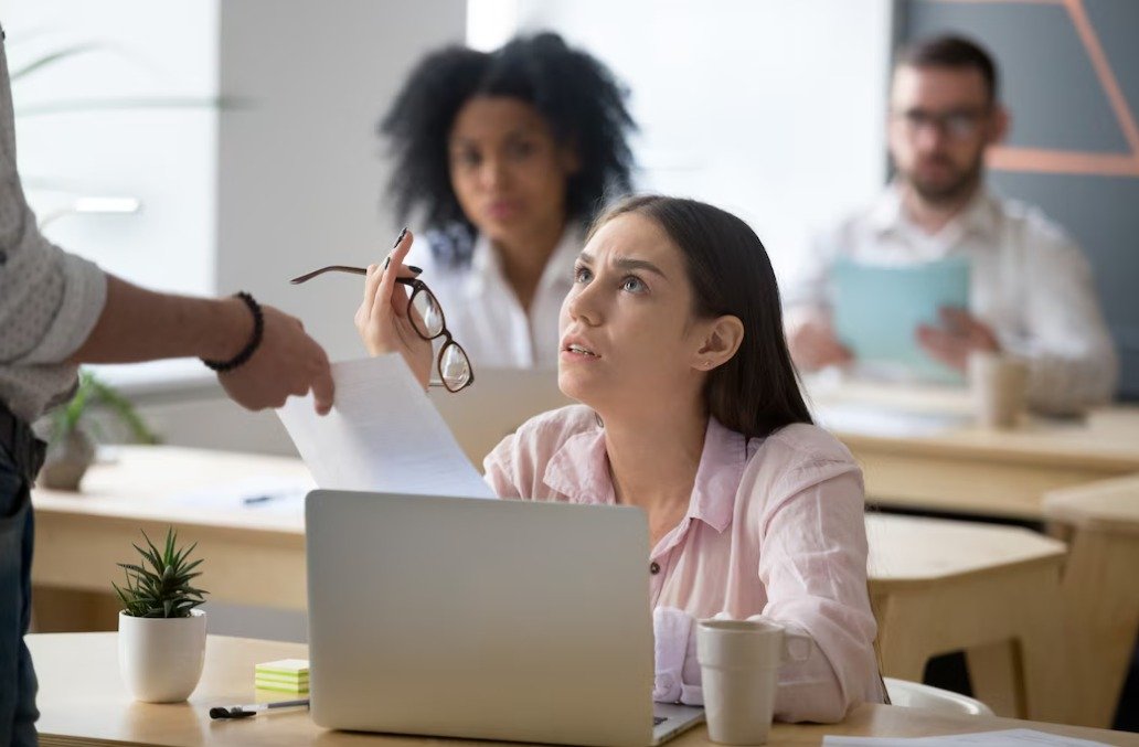 Abril Verde: afastamentos por doença crescem 15% no Brasil