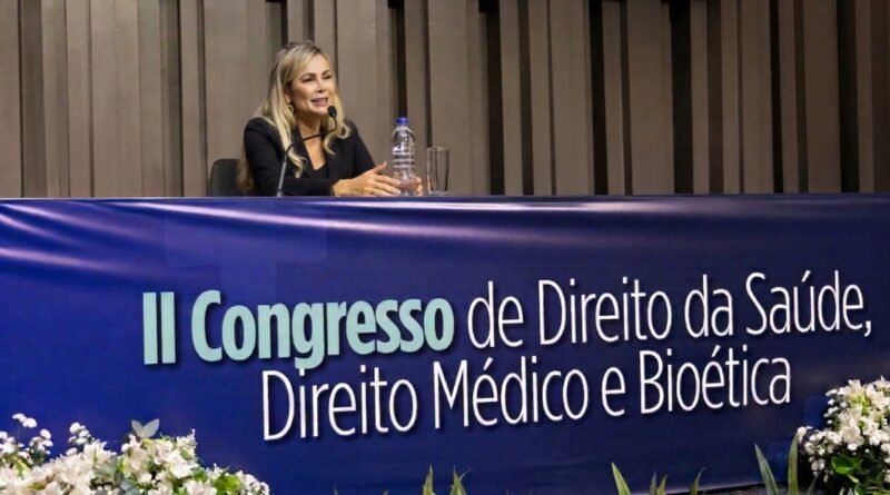 Advogada especialista alerta médicos para riscos na atuação