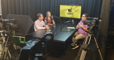 Podcast Observatório da Cultura chega à TV e ao rádio