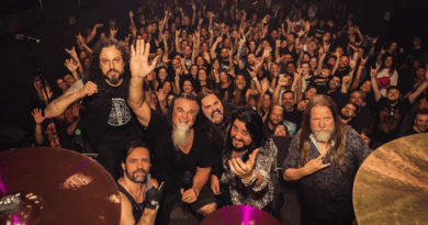 Armored Dawn realiza show beneficente em Fortaleza