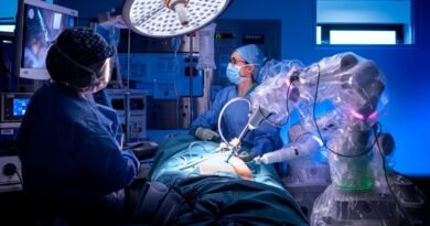 CMR Surgical promove debate sobre IA e o futuro da saúde