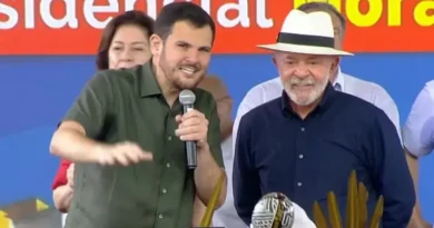 Prefeito Renato Junior pede a Lula ainda mais investimentos para transformar a vida das pessoas em Manaus;
