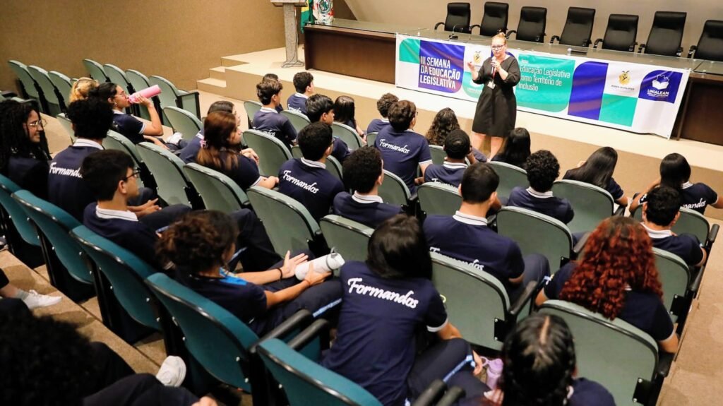 Escola do Legislativo da Aleam realiza 3ª Semana da Educação Legislativa em Manaus