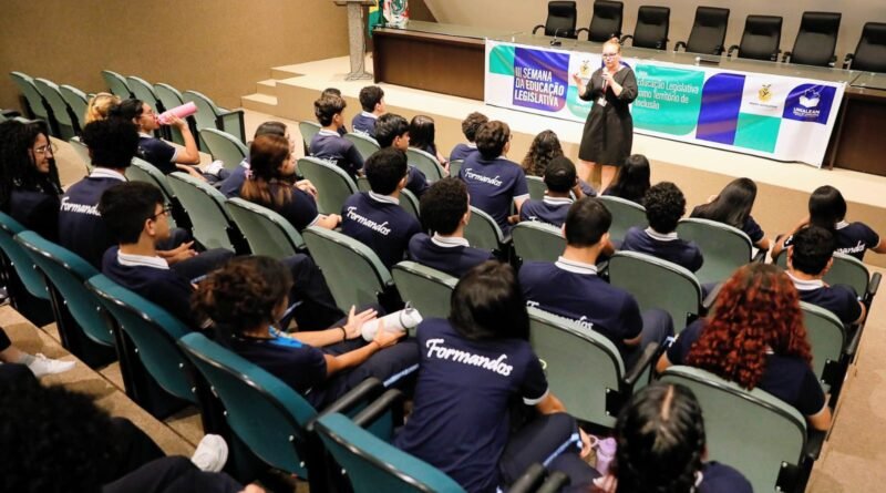 Escola do Legislativo da Aleam realiza 3ª Semana da Educação Legislativa em Manaus