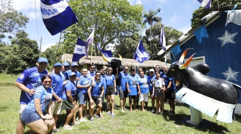 Boi Caprichoso marca Parananema como território azulado em Parintins