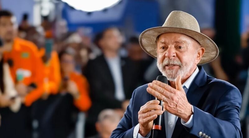 Lula diz que fim da escala 6x1 não será imposto “na marra”