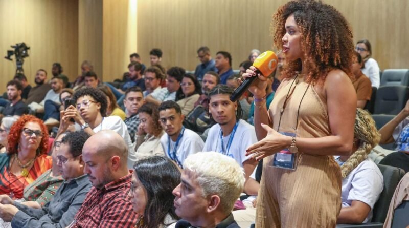 Simpósio discute futuro da mídia sonora e rádio no Brasil