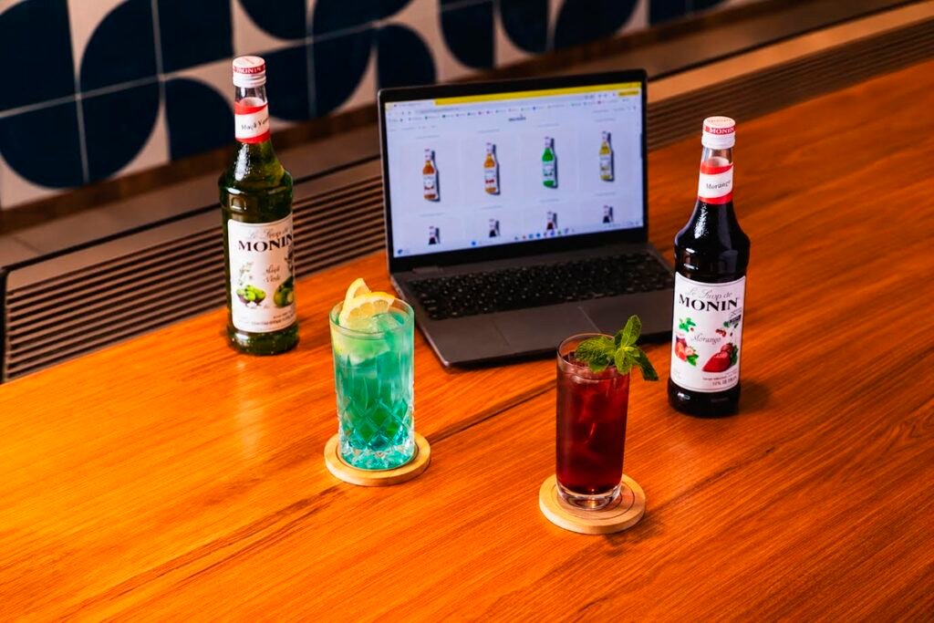MONIN, marca de xaropes para drinks, lança e-commerce