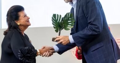 Luiza Helena Trajano recebe o South Summit Leadership Award