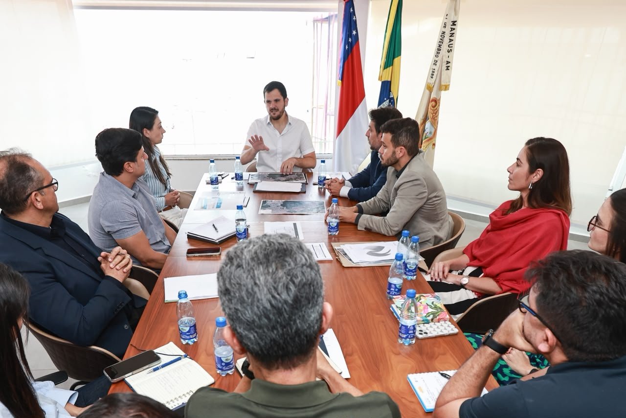 Prefeito Renato Junior cobra melhorias da Amazonas Energia em reunião com presidente do Grupo Energisa