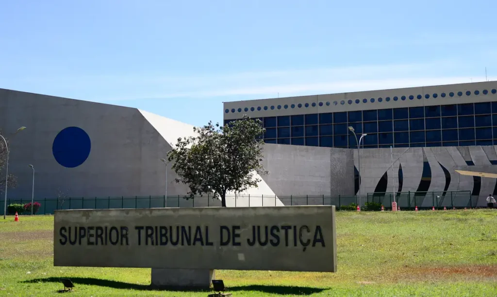 Defesa reafirma inocência de Marco Buzzi