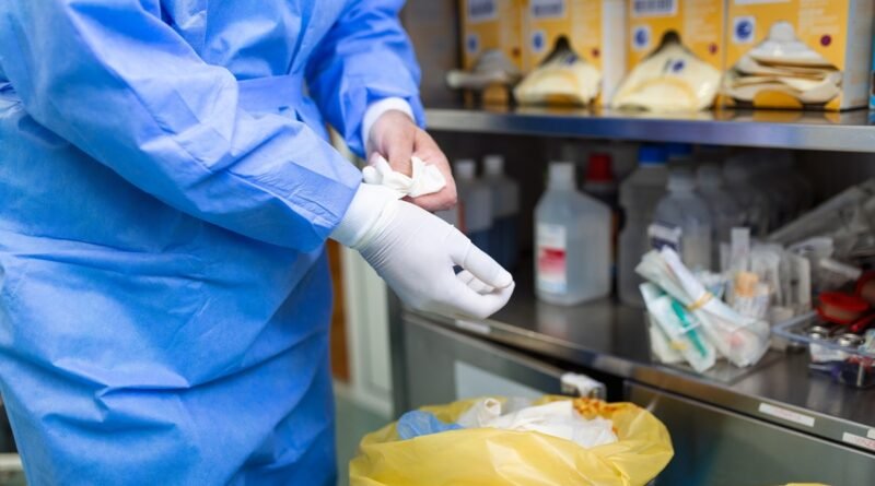 Limpeza em farmácias exige escovas técnicas