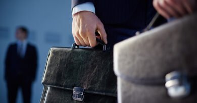 Em SP, 60% das vagas de estágio em Direito exigem prática