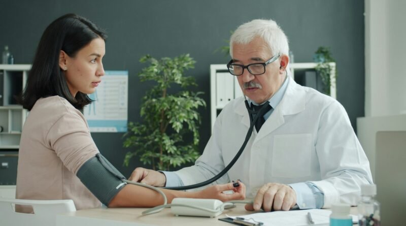 Entenda o papel do clínico médico no cuidado integral