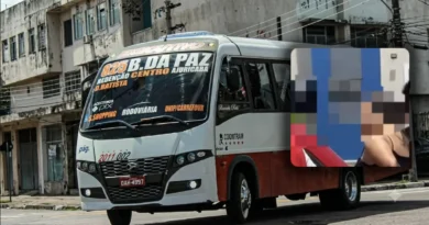 Casal é flagrado mantendo relações sexuais dentro de micro-ônibus executivo em Manaus; veja vídeo