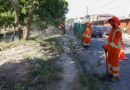 Prefeitura de Manaus realiza serviços de limpeza e manutenção na margem do igarapé do Passarinho