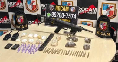 Polícia apreende arma, drogas e materiais do tráfico durante patrulhamento no Educandos
