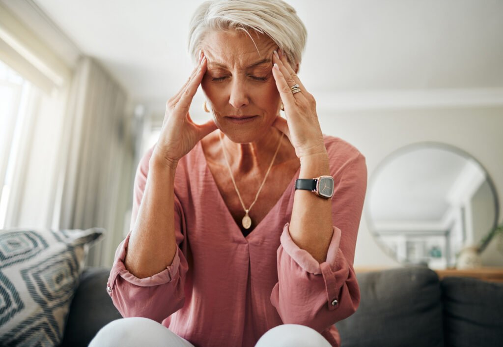 Menopausa vai além das ondas de calor, alerta ginecologista