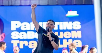Saullo Vianna inicia campanha pela reeleição em Parintins com grande mobilização popular