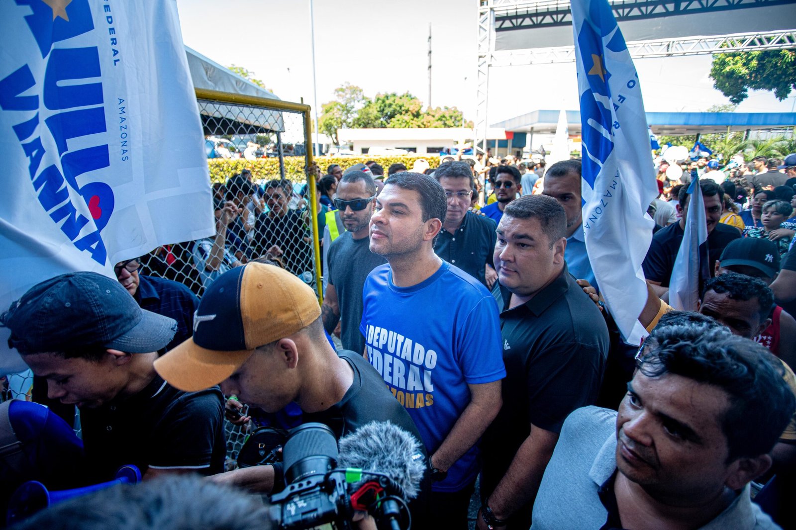 Saullo inicia campanha destacando investimentos em saúde e assistência