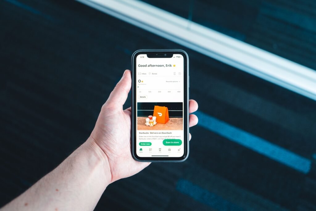 Compras pelas redes sociais avançam no mercado brasileiro