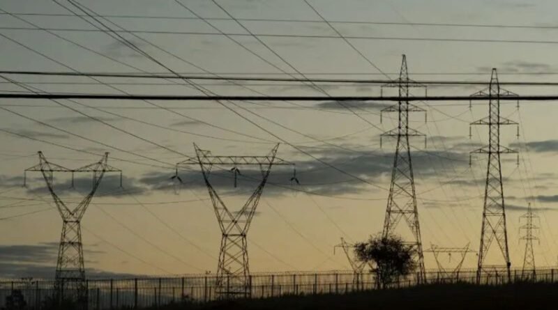 Energia solar e baterias impulsionam a economia industrial