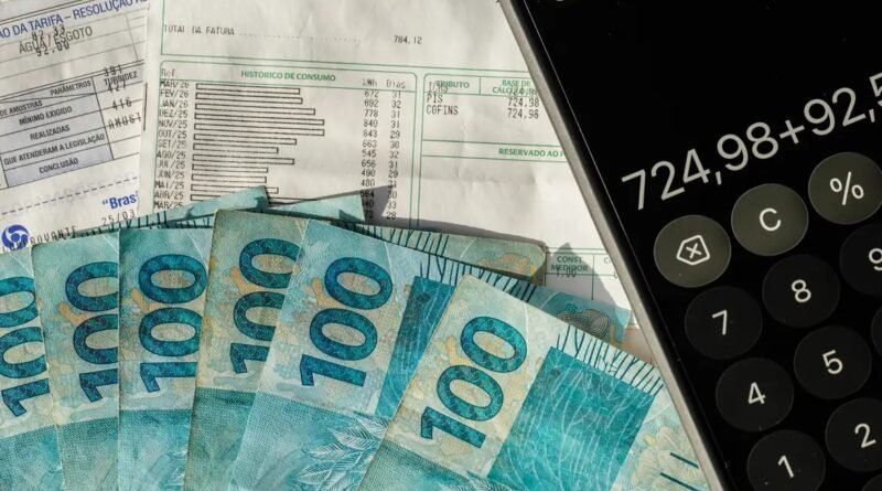 Economia e tributos impulsionam arrecadação federal em agosto