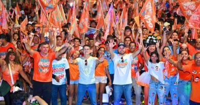 David reúne multidão em Tefé e anuncia centro de diagnósticos para o Médio Solimões