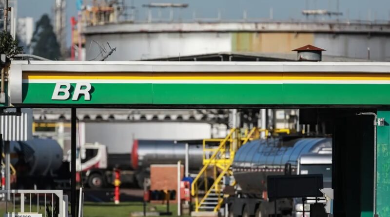 Diesel aumenta na tabela da Petrobras, mas efeito líquido é zero