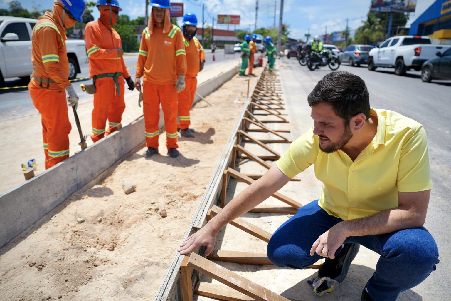 Prefeitura de Manaus avança com obras de reestruturação de canteiros na zona Norte