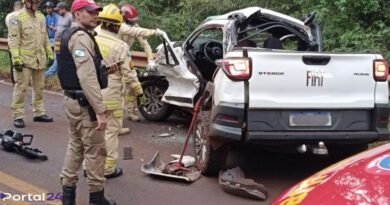 Motorista morre após colisão entre Fiat Strada e carreta na PR-317, no Paraná