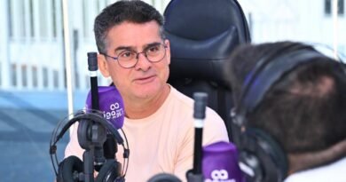 David Almeida propõe dobrar Auxílio Estadual para R$ 300 e fortalecer comércio no Amazonas