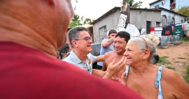 Mobilização da coligação “Pra Cima, Amazonas David Almeida reúne apoiadores em carreatas e bandeiraços em Manaus